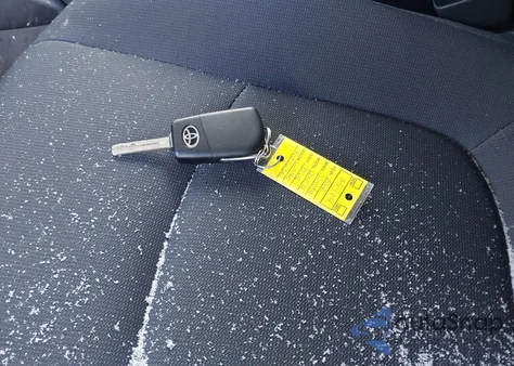 2022 Toyota Corolla Le z USA, uszkodzony, nr VIN JTDEPMAE5N3021760